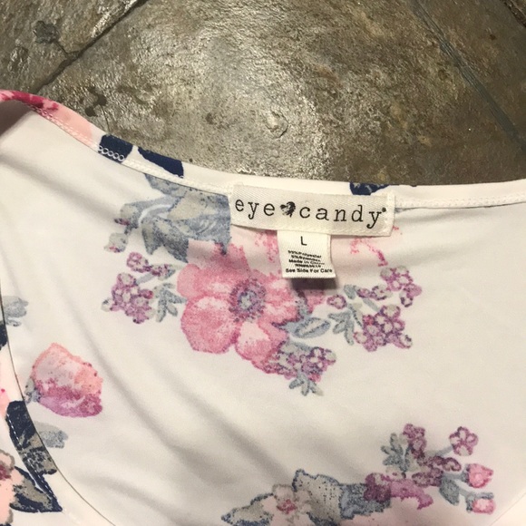Floral top - Picture 2 of 4